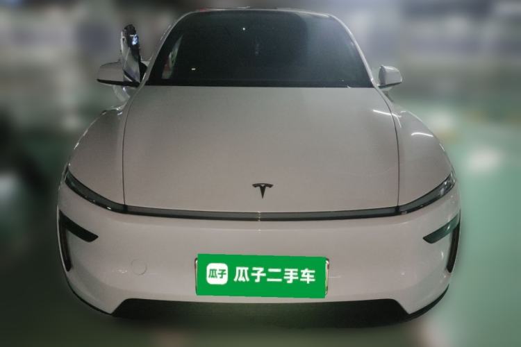 Used Tesla Model Y L 2025 Model Long-Range All-Wheel-Drive Version Front