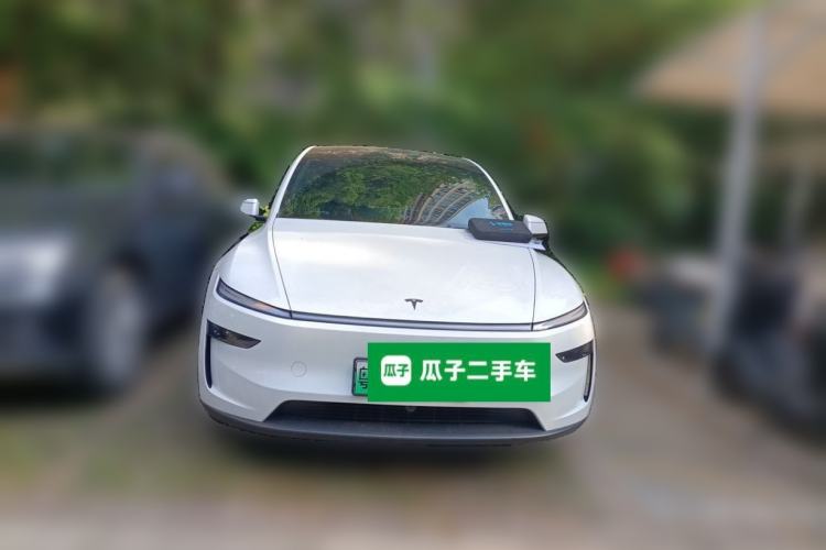Used Tesla Model Y L 2025 Model Long-Range All-Wheel-Drive Version Front