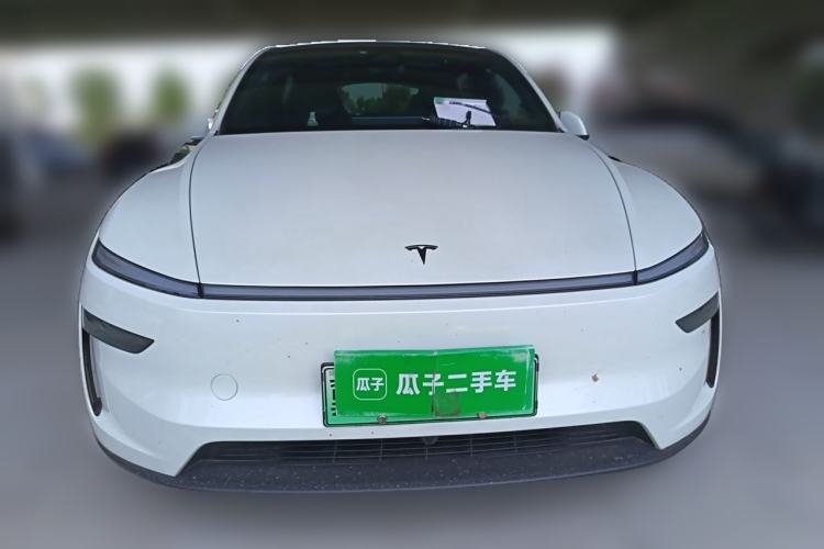 Used Tesla Model Y L 2025 Model Long-Range All-Wheel-Drive Version Front