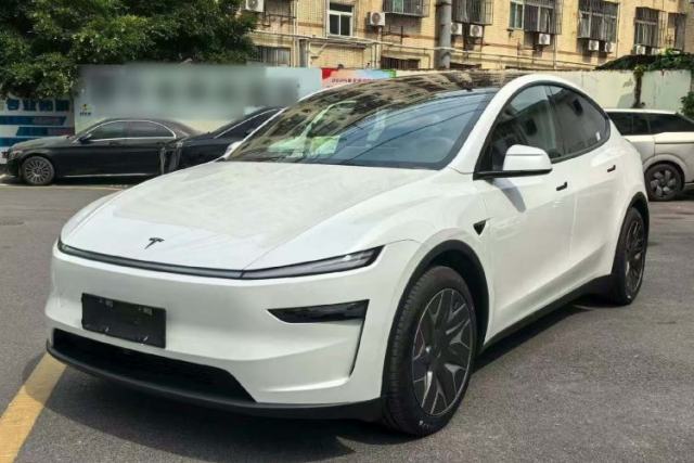 Used Tesla Model Y L 2025 Model Long-Range All-Wheel-Drive Version