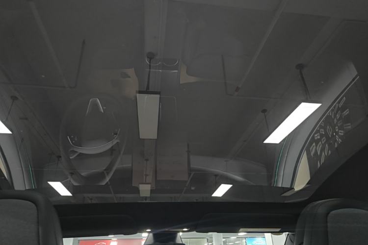 Used Tesla Model Y L 2025 Model Long-Range All-Wheel-Drive Version Headliner