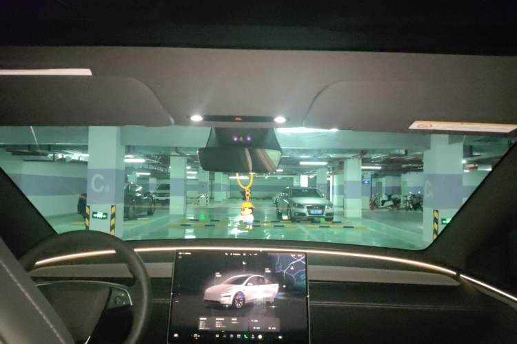 Used Tesla Model Y L 2025 Model Long-Range All-Wheel-Drive Version Headliner