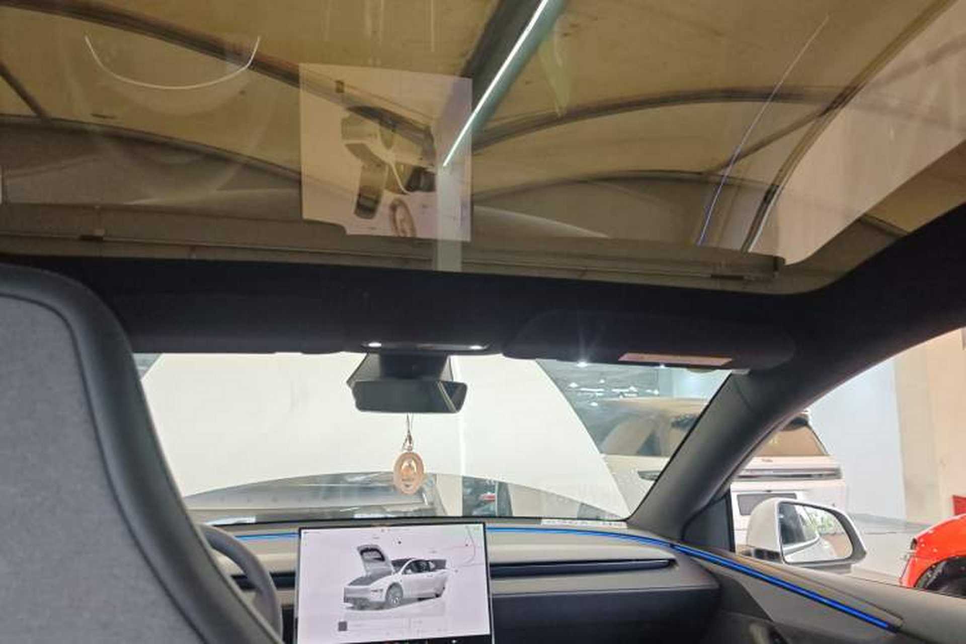 Used Tesla Model Y L 2025 Model Long-Range All-Wheel-Drive Version Headliner