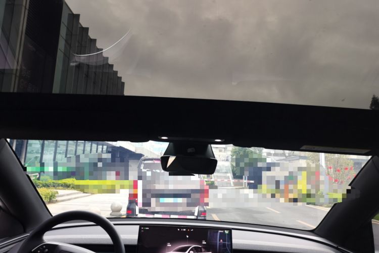 Used Tesla Model Y L 2025 Model Long-Range All-Wheel-Drive Version Headliner