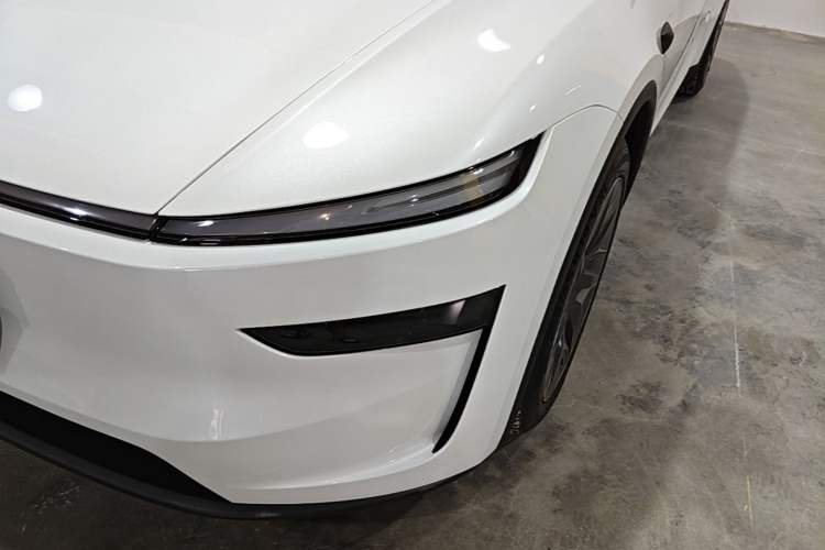 Used Tesla Model Y L 2025 Model Long-Range All-Wheel-Drive Version Left Front Headlight