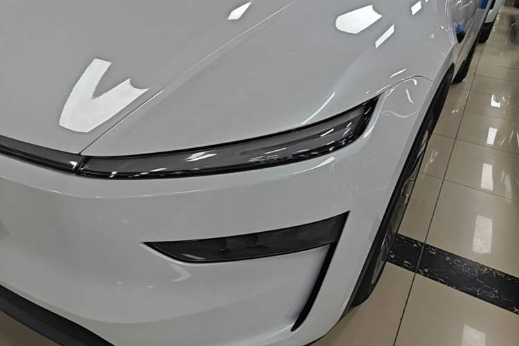 Used Tesla Model Y L 2025 Model Long-Range All-Wheel-Drive Version Left Front Headlight