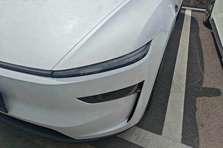 Used Tesla Model Y L 2025 Model Long-Range All-Wheel-Drive Version Left Front Headlight