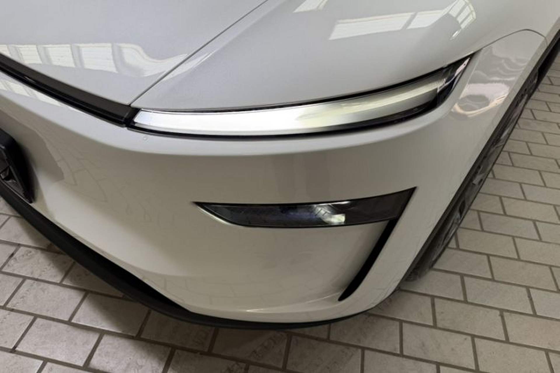 Used Tesla Model Y L 2025 Model Long-Range All-Wheel-Drive Version Left Front Headlight