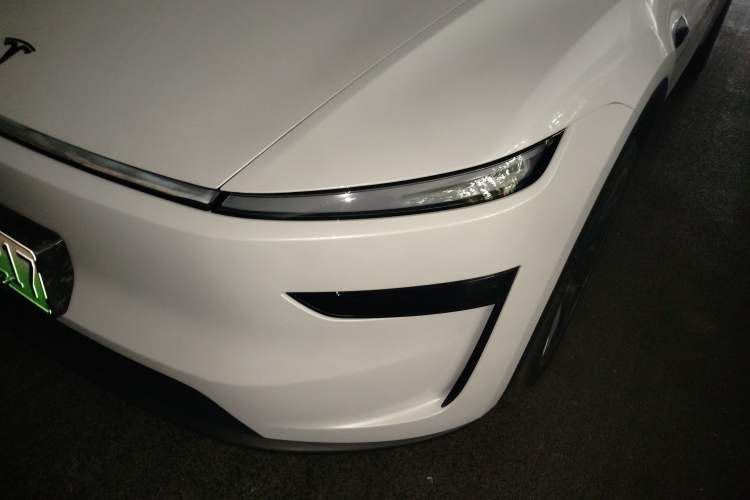 Used Tesla Model Y L 2025 Model Long-Range All-Wheel-Drive Version Left Front Headlight