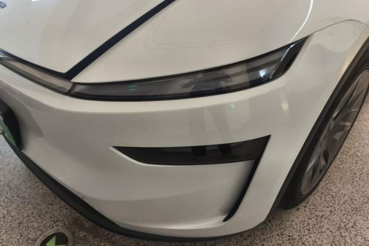 Used Tesla Model Y L 2025 Model Long-Range All-Wheel-Drive Version Left Front Headlight