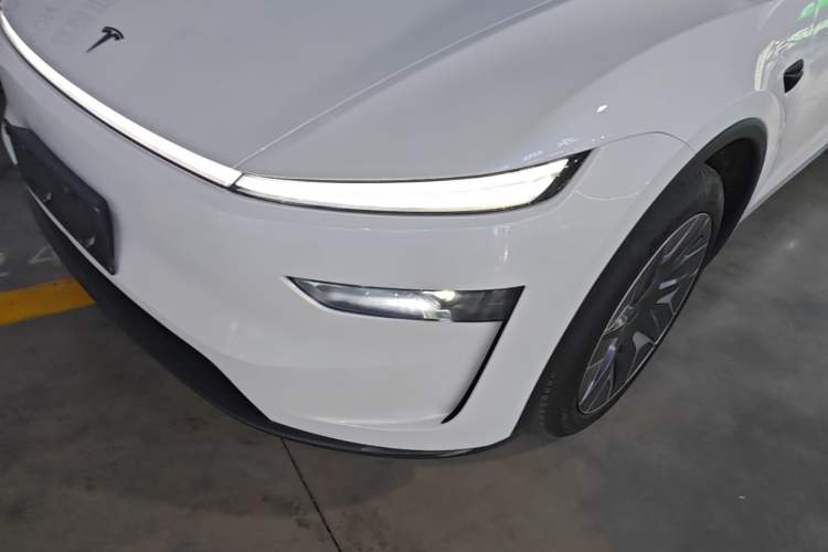 Used Tesla Model Y L 2025 Model Long-Range All-Wheel-Drive Version Left Front Headlight