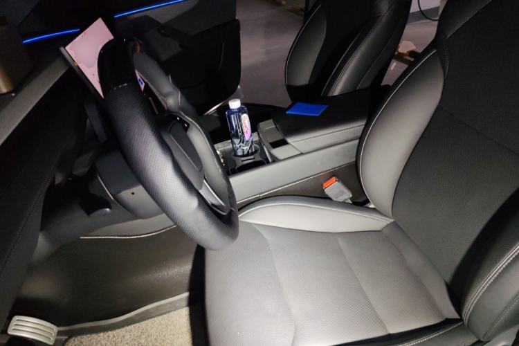 Used Tesla Model Y L 2025 Model Long-Range All-Wheel-Drive Version Left Front Seat