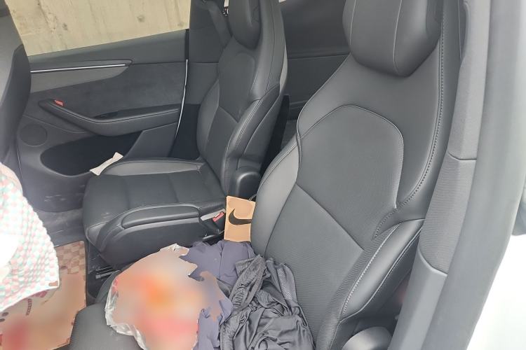 Used Tesla Model Y L 2025 Model Long-Range All-Wheel-Drive Version
