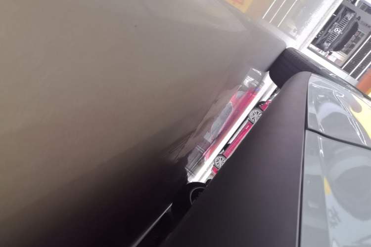 Used Tesla Model Y L 2025 Model Long-Range All-Wheel-Drive Version Left Side Sill