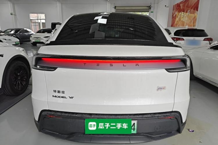 Used Tesla Model Y L 2025 Model Long-Range All-Wheel-Drive Version Rear