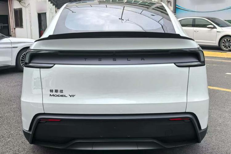 Used Tesla Model Y L 2025 Model Long-Range All-Wheel-Drive Version Rear