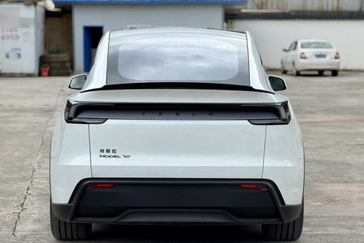 Used Tesla Model Y L 2025 Model Long-Range All-Wheel-Drive Version Rear