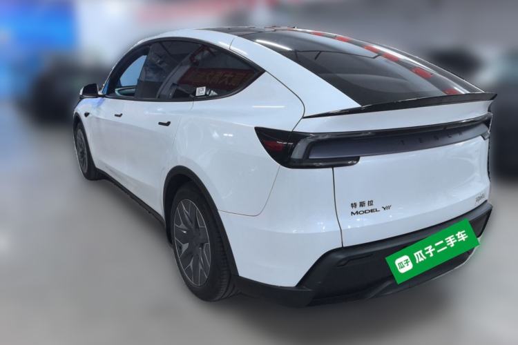 Used Tesla Model Y L 2025 Model Long-Range All-Wheel-Drive Version Rear Left 45 Deg
