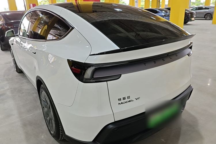 Used Tesla Model Y L 2025 Model Long-Range All-Wheel-Drive Version Rear Left 45 Deg
