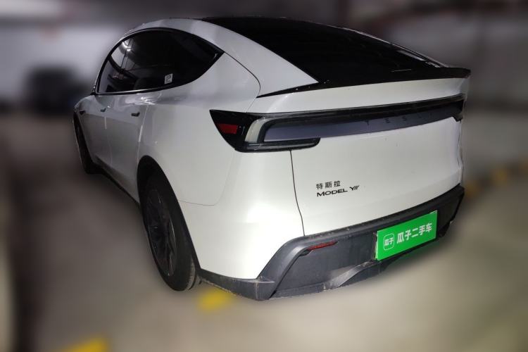 Used Tesla Model Y L 2025 Model Long-Range All-Wheel-Drive Version Rear Left 45 Deg