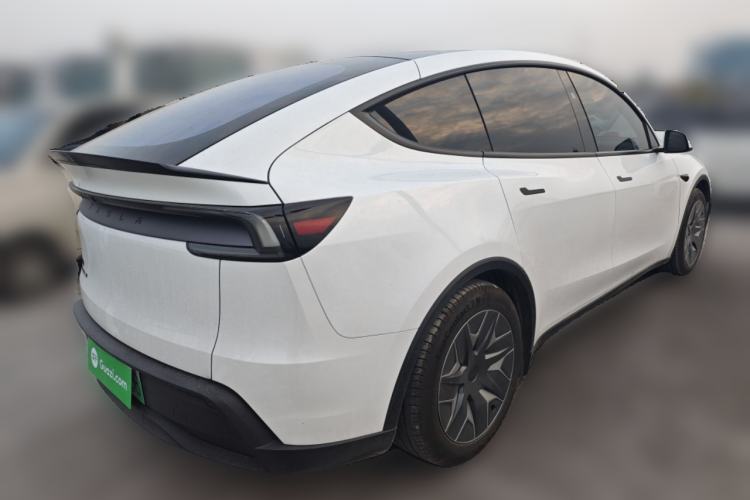 Used Tesla Model Y L 2025 Model Long-Range All-Wheel-Drive Version Rear Right 45 Deg