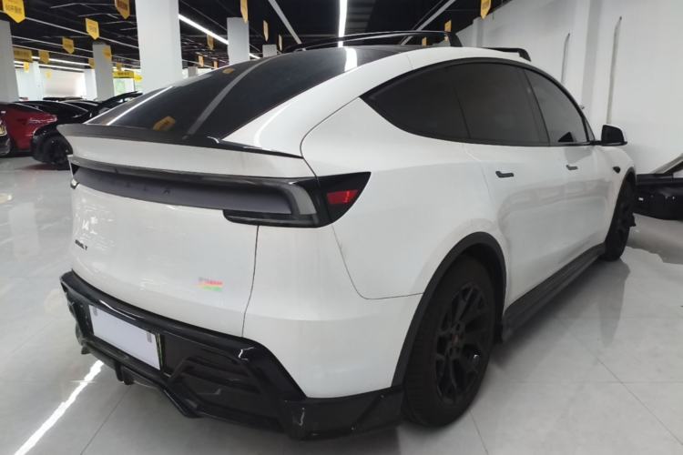 Used Tesla Model Y L 2025 Model Long-Range All-Wheel-Drive Version Rear Right 45 Deg