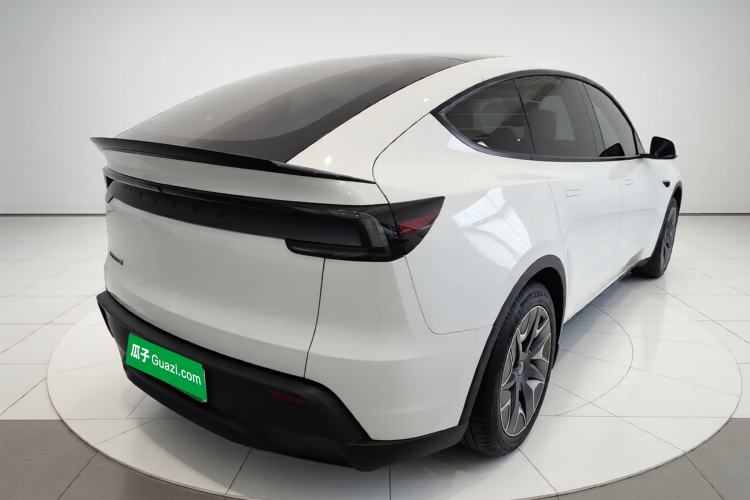 Used Tesla Model Y L 2025 Model Long-Range All-Wheel-Drive Version Rear Right 45 Deg