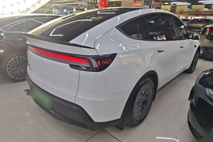 Used Tesla Model Y L 2025 Model Long-Range All-Wheel-Drive Version Rear Right 45 Deg