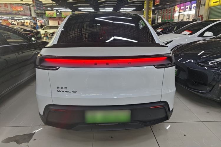 Used Tesla Model Y L 2025 Model Long-Range All-Wheel-Drive Version Rear