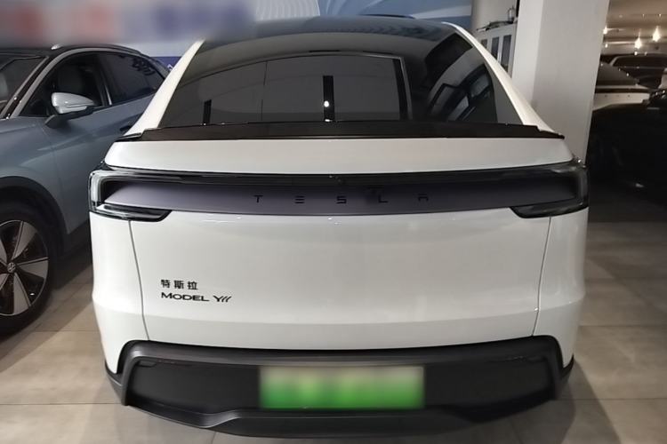 Used Tesla Model Y L 2025 Model Long-Range All-Wheel-Drive Version Rear