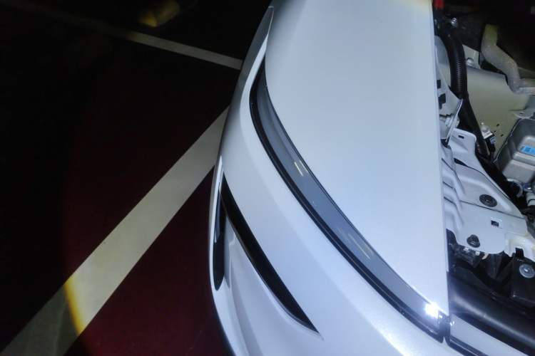 Used Tesla Model Y L 2025 Model Long-Range All-Wheel-Drive Version Right Front Headlight
