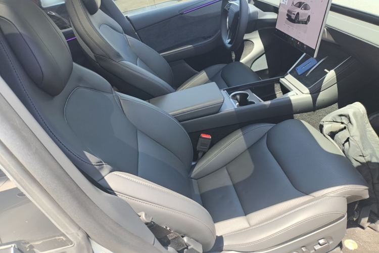 Used Tesla Model Y L 2025 Model Long-Range All-Wheel-Drive Version Right Front Seat