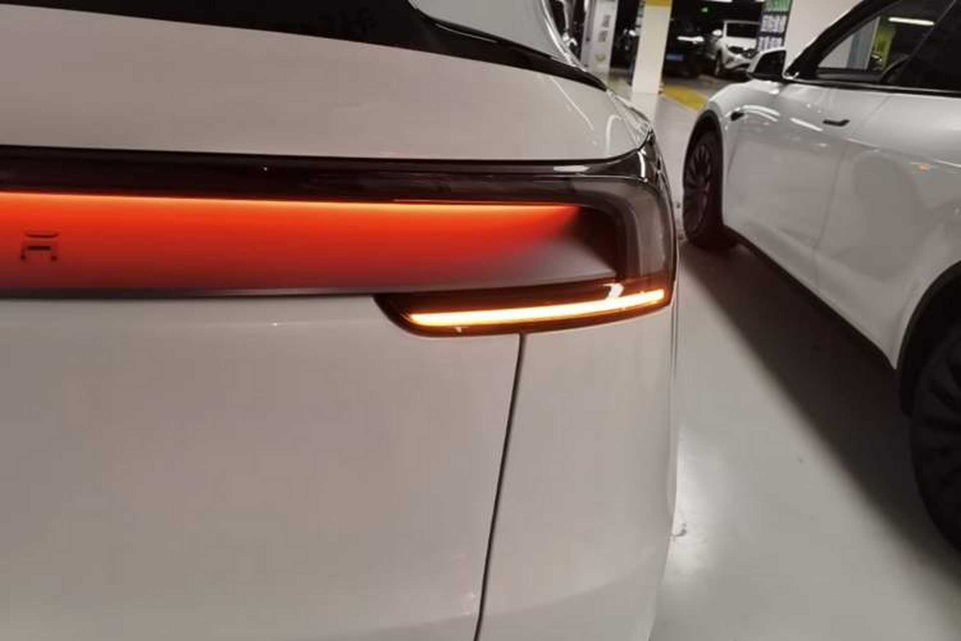 Used Tesla Model Y L 2025 Model Long-Range All-Wheel-Drive Version Right Rear Taillight