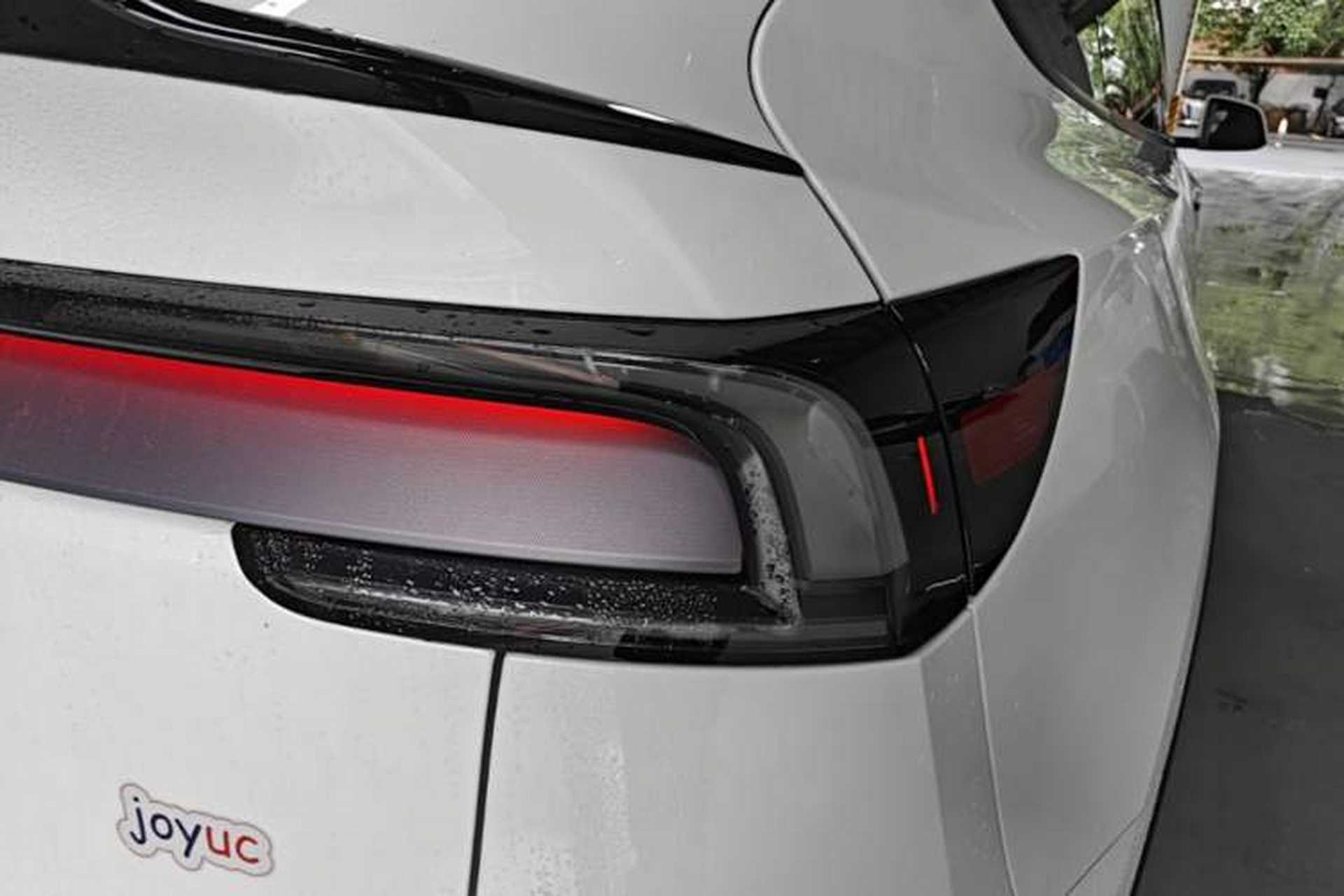 Used Tesla Model Y L 2025 Model Long-Range All-Wheel-Drive Version Right Rear Taillight