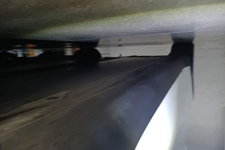 Used Tesla Model Y L 2025 Model Long-Range All-Wheel-Drive Version Right Side Sill