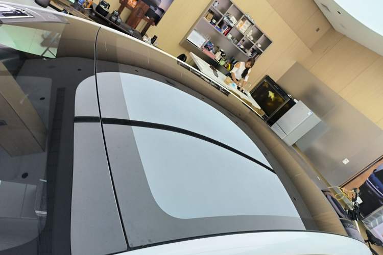 Used Tesla Model Y L 2025 Model Long-Range All-Wheel-Drive Version Roof