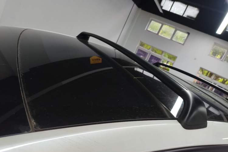 Used Tesla Model Y L 2025 Model Long-Range All-Wheel-Drive Version Roof