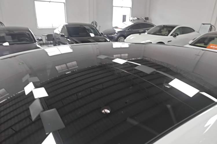 Used Tesla Model Y L 2025 Model Long-Range All-Wheel-Drive Version Roof