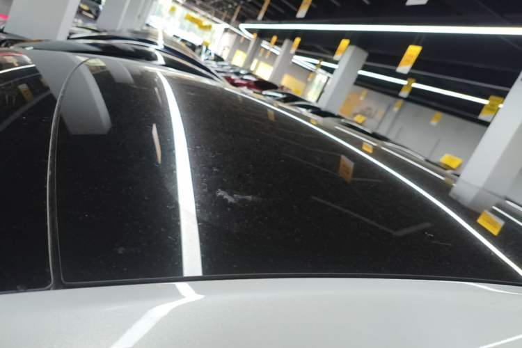 Used Tesla Model Y L 2025 Model Long-Range All-Wheel-Drive Version Roof