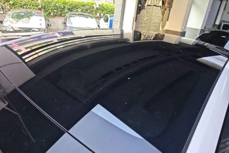 Used Tesla Model Y L 2025 Model Long-Range All-Wheel-Drive Version Roof