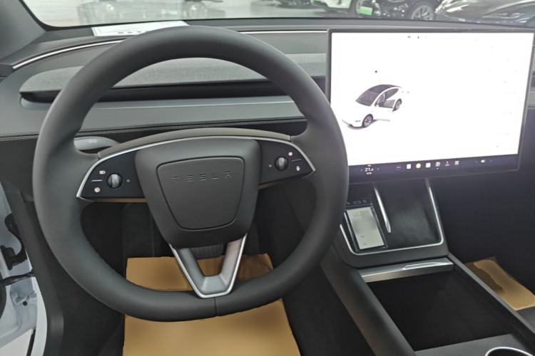 Used Tesla Model Y L 2025 Model Long-Range All-Wheel-Drive Version Steering Wheel