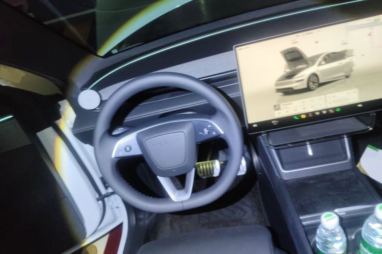 Used Tesla Model Y L 2025 Model Long-Range All-Wheel-Drive Version Steering Wheel