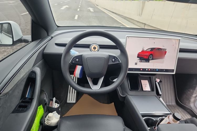 Used Tesla Model Y L 2025 Model Long-Range All-Wheel-Drive Version
