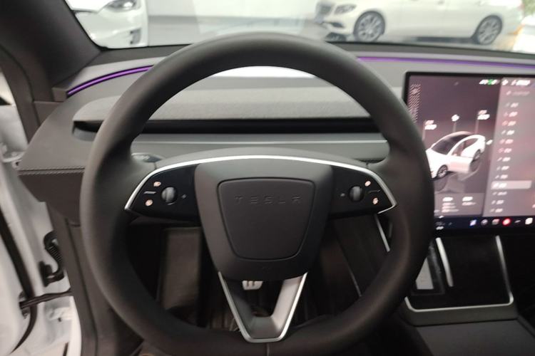 Used Tesla Model Y L 2025 Model Long-Range All-Wheel-Drive Version Steering Wheel