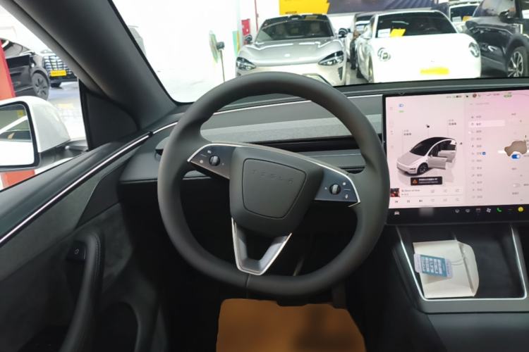 Used Tesla Model Y L 2025 Model Long-Range All-Wheel-Drive Version Steering Wheel