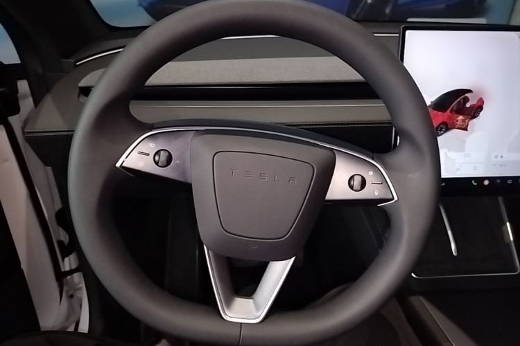 Used Tesla Model Y L 2025 Model Long-Range All-Wheel-Drive Version Steering Wheel