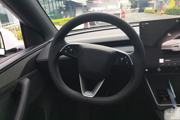 Used Tesla Model Y L 2025 Model Long-Range All-Wheel-Drive Version Steering Wheel
