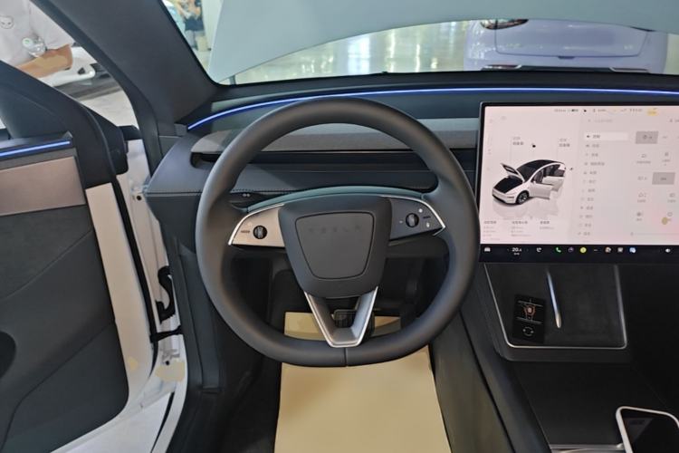 Used Tesla Model Y L 2025 Model Long-Range All-Wheel-Drive Version Steering Wheel
