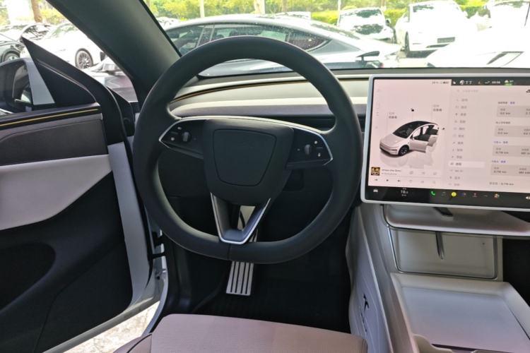 Used Tesla Model Y L 2025 Model Long-Range All-Wheel-Drive Version Steering Wheel