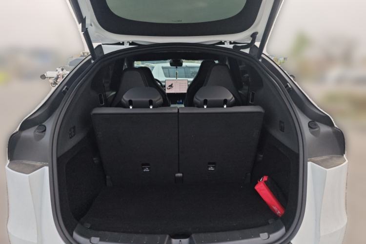 Used Tesla Model Y L 2025 Model Long-Range All-Wheel-Drive Version Trunk